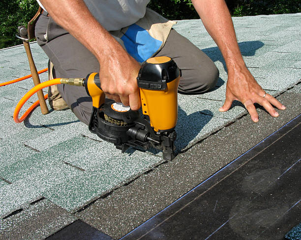 Best Emergency Roof Repair  in Hohenwald, TN